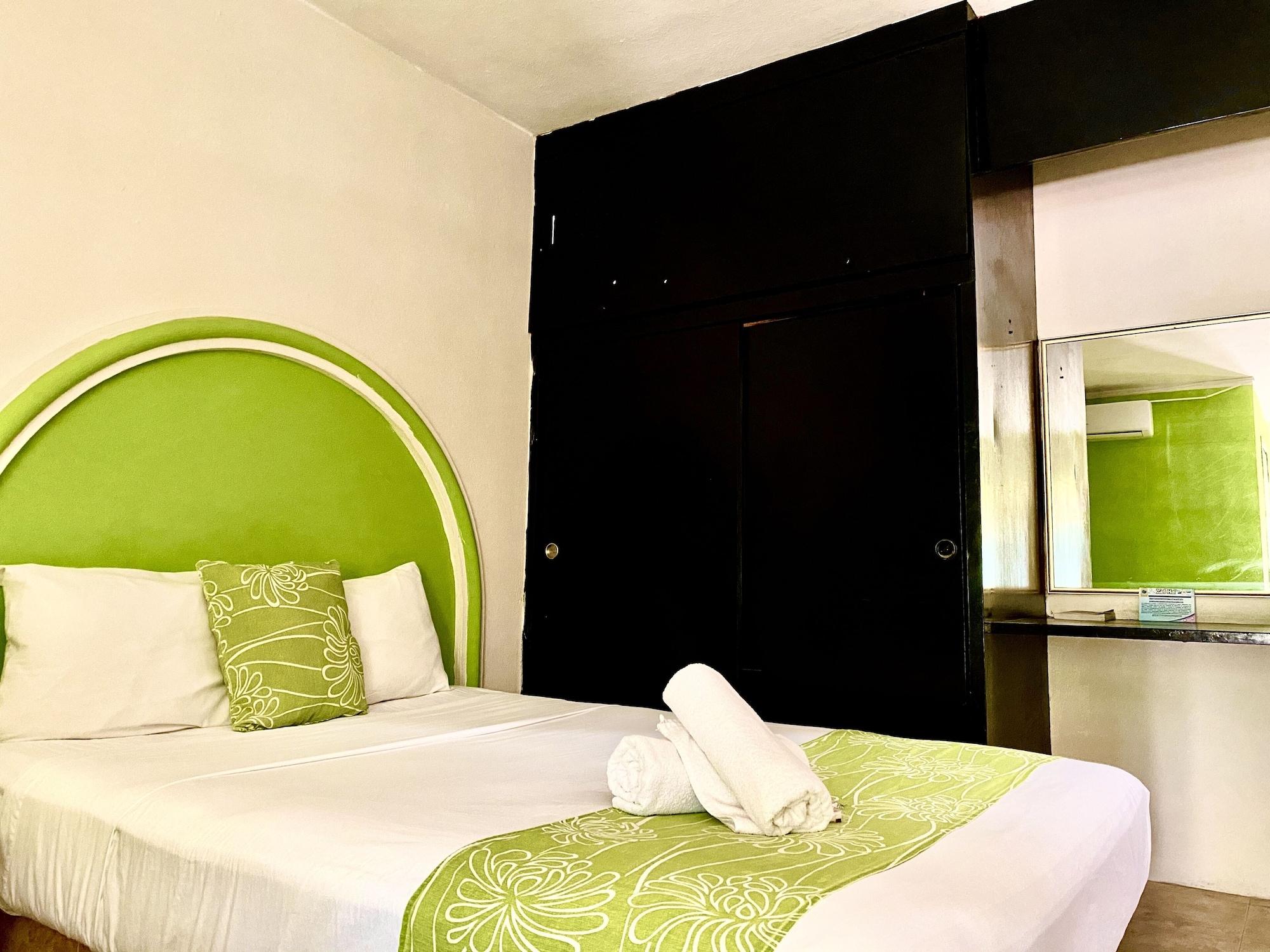 Hotel Hc Internacional Канкун Экстерьер фото